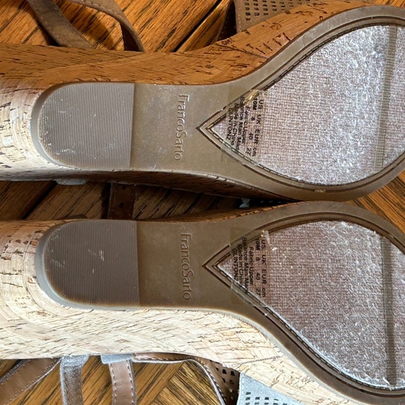 Franco Sarto Clinton2 Taupe Perforated Cork Wedge Platform 4” Sandals Size 10 - Picture 7 of 15